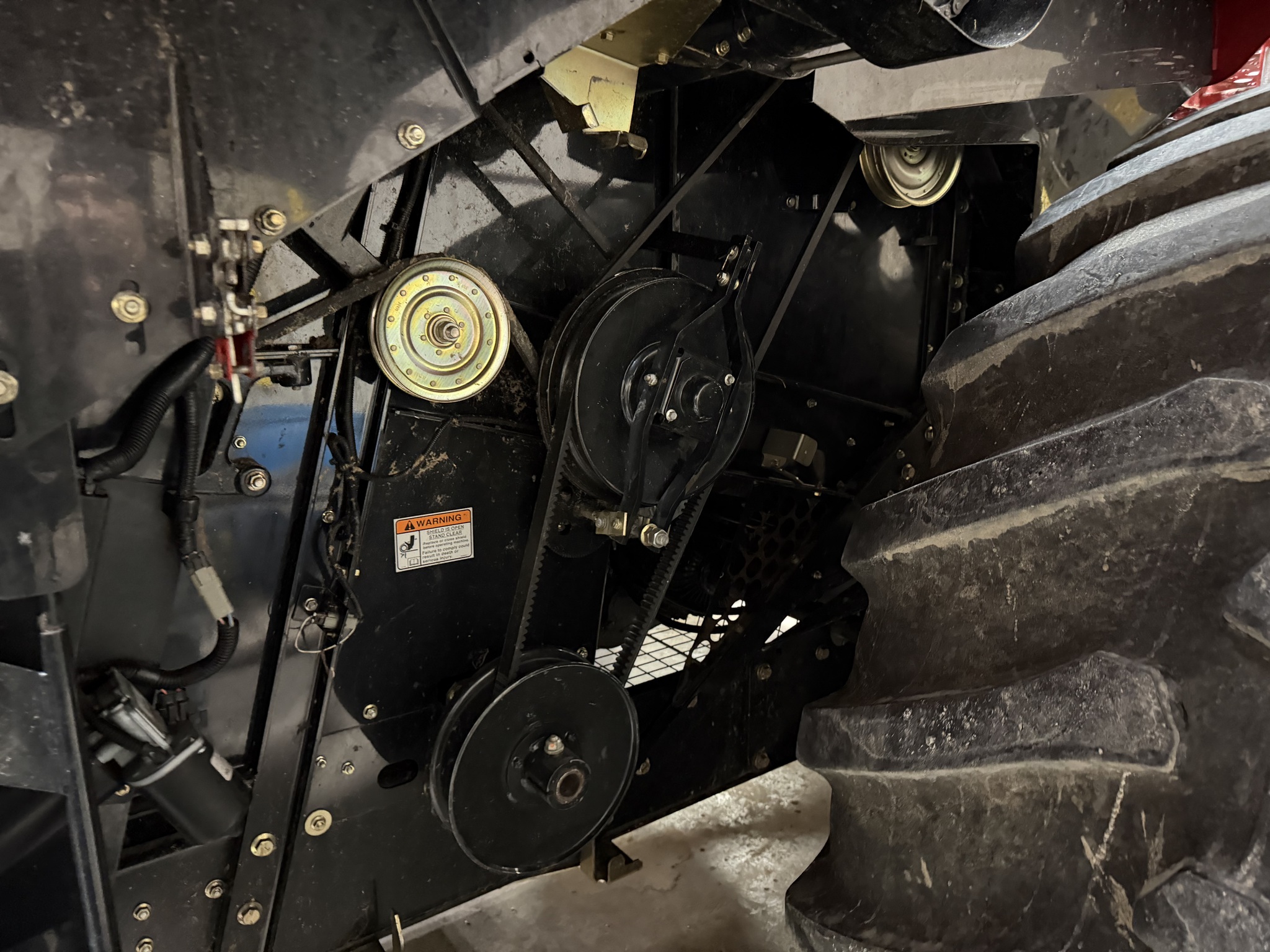 2011 Case IH 5088 Image 31