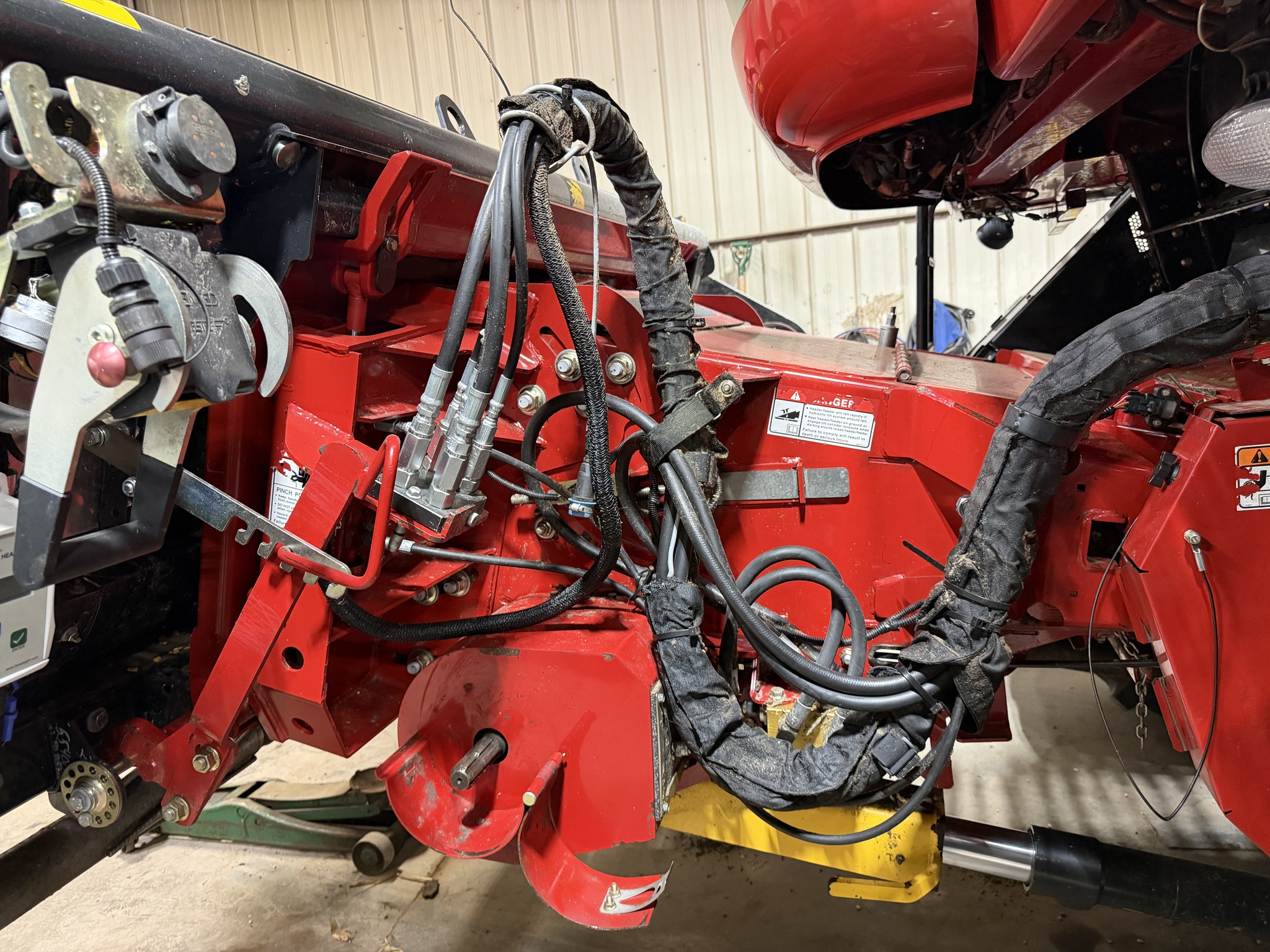 2011 Case IH 5088 Image 36