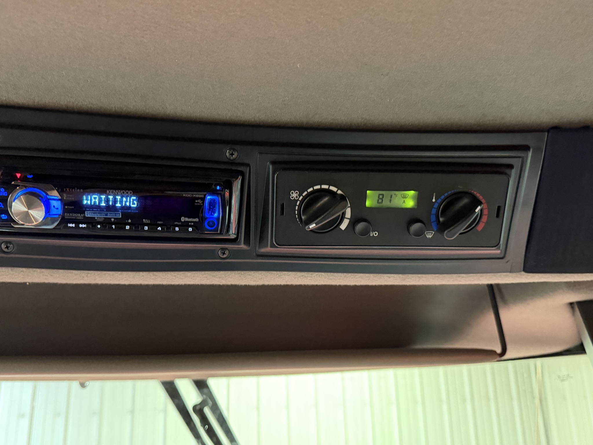 2011 Case IH 5088 Image 40