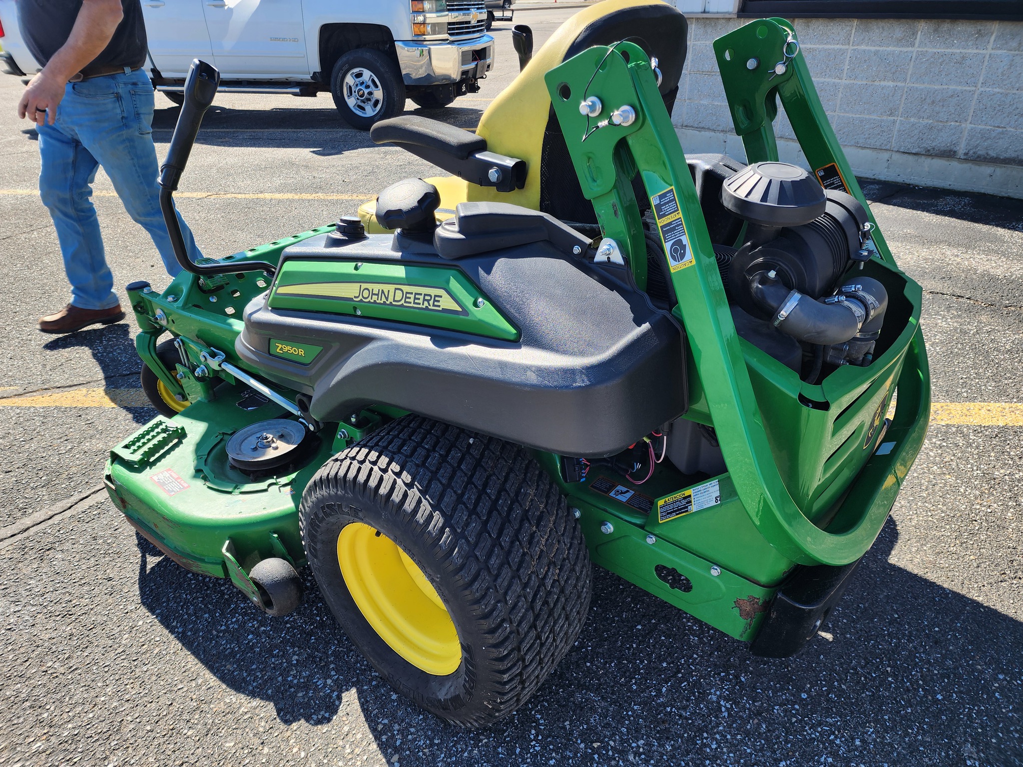 2018 John Deere Z950R Image 8