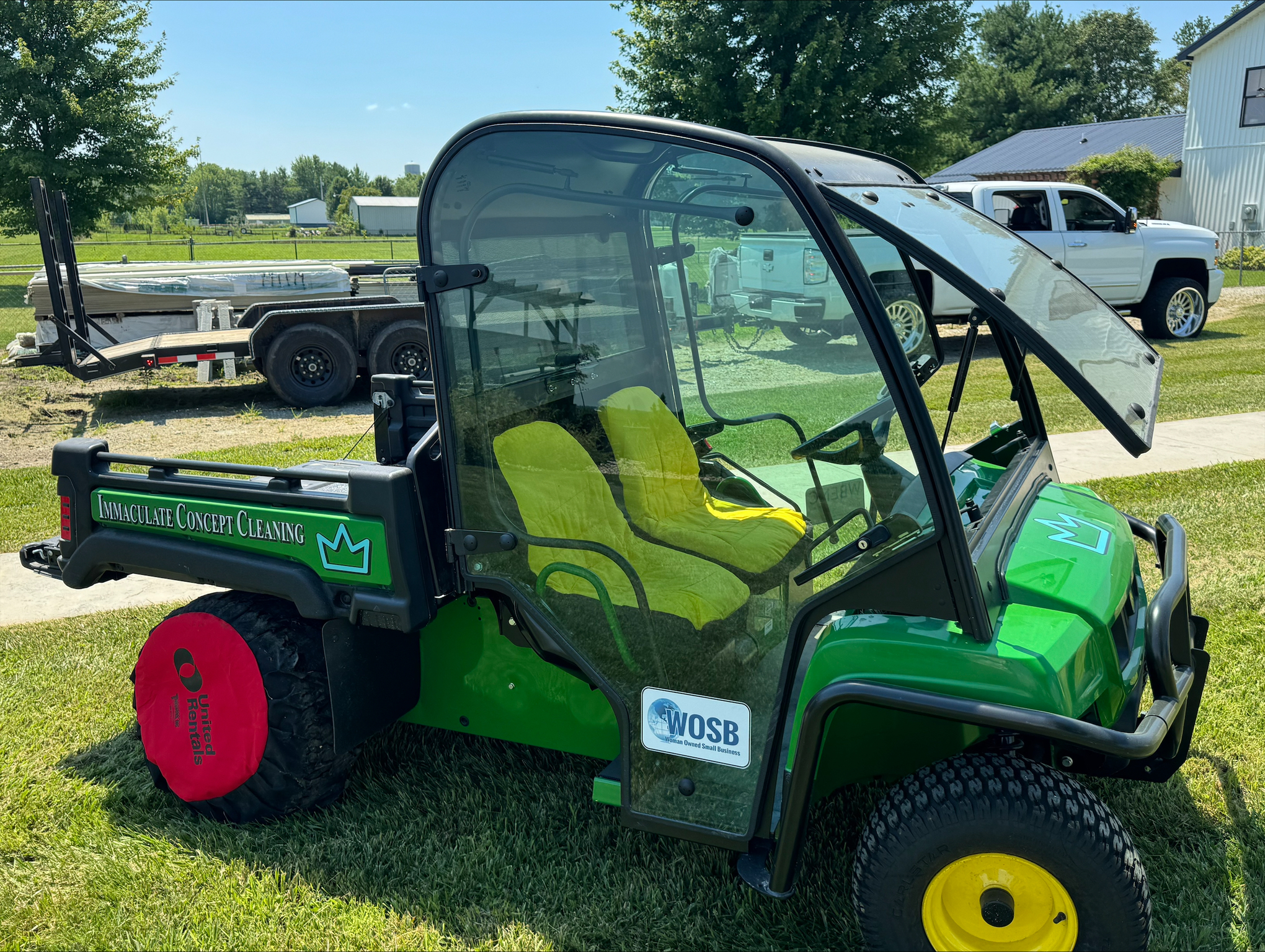 2024 John Deere TE Image 2