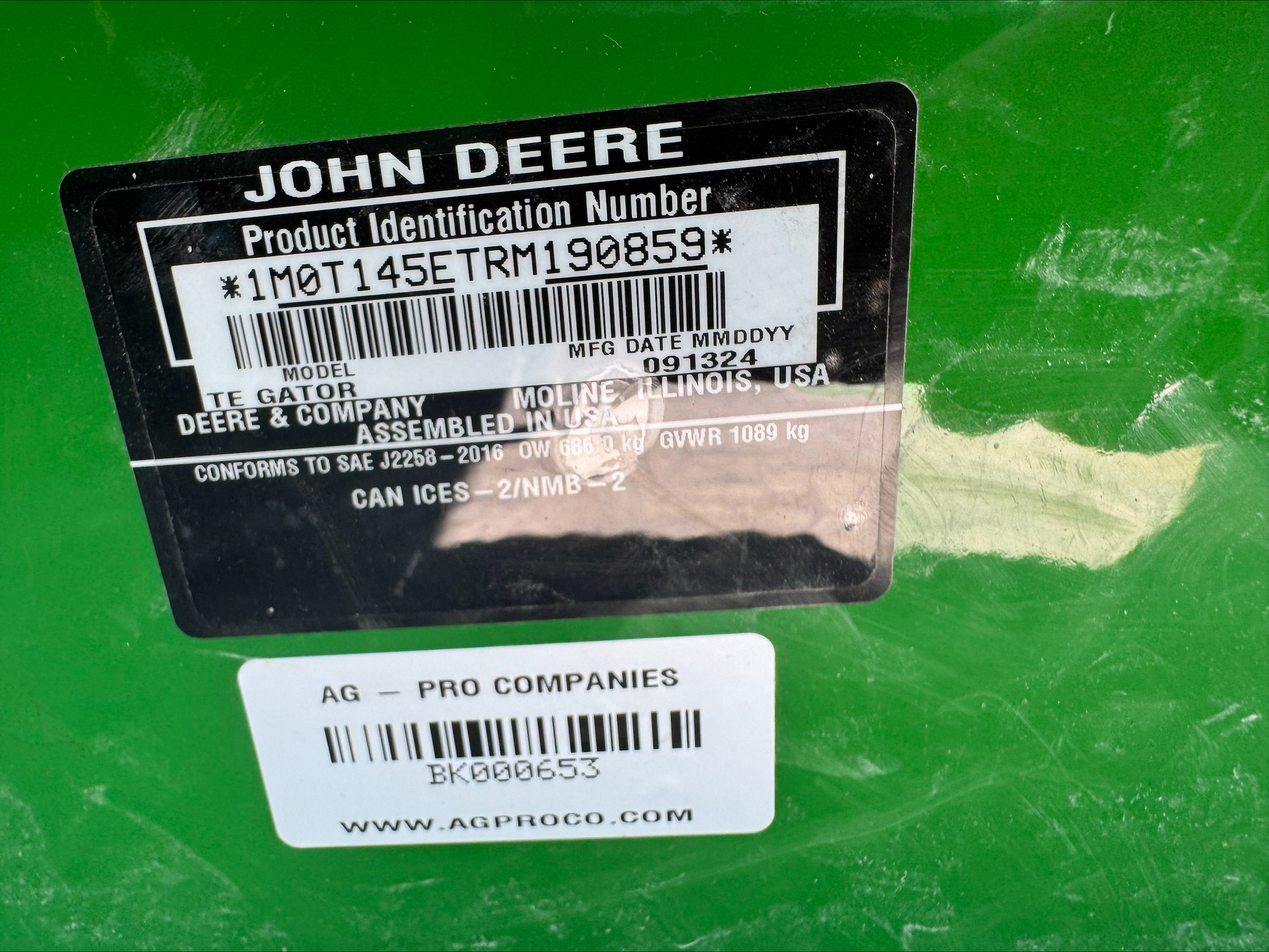 2024 John Deere TE Image 8