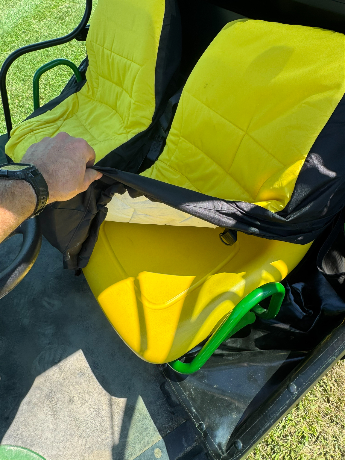 2024 John Deere TE Image 9