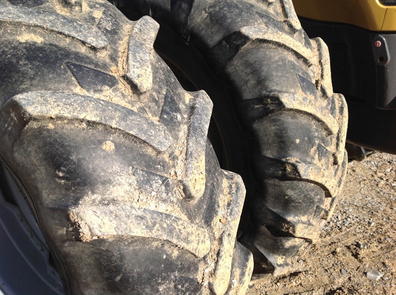 Photo of 2010 Challenger MT655C