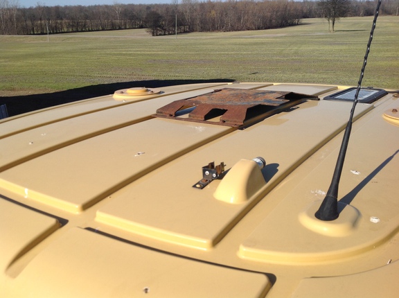 Photo of 2010 Challenger MT655C