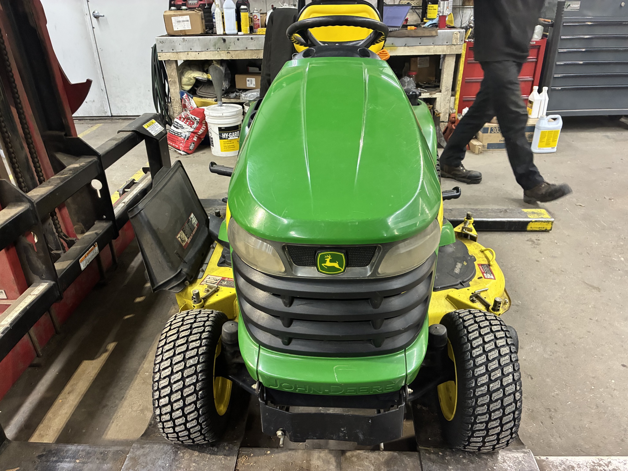 2006 John Deere X320 Image 5