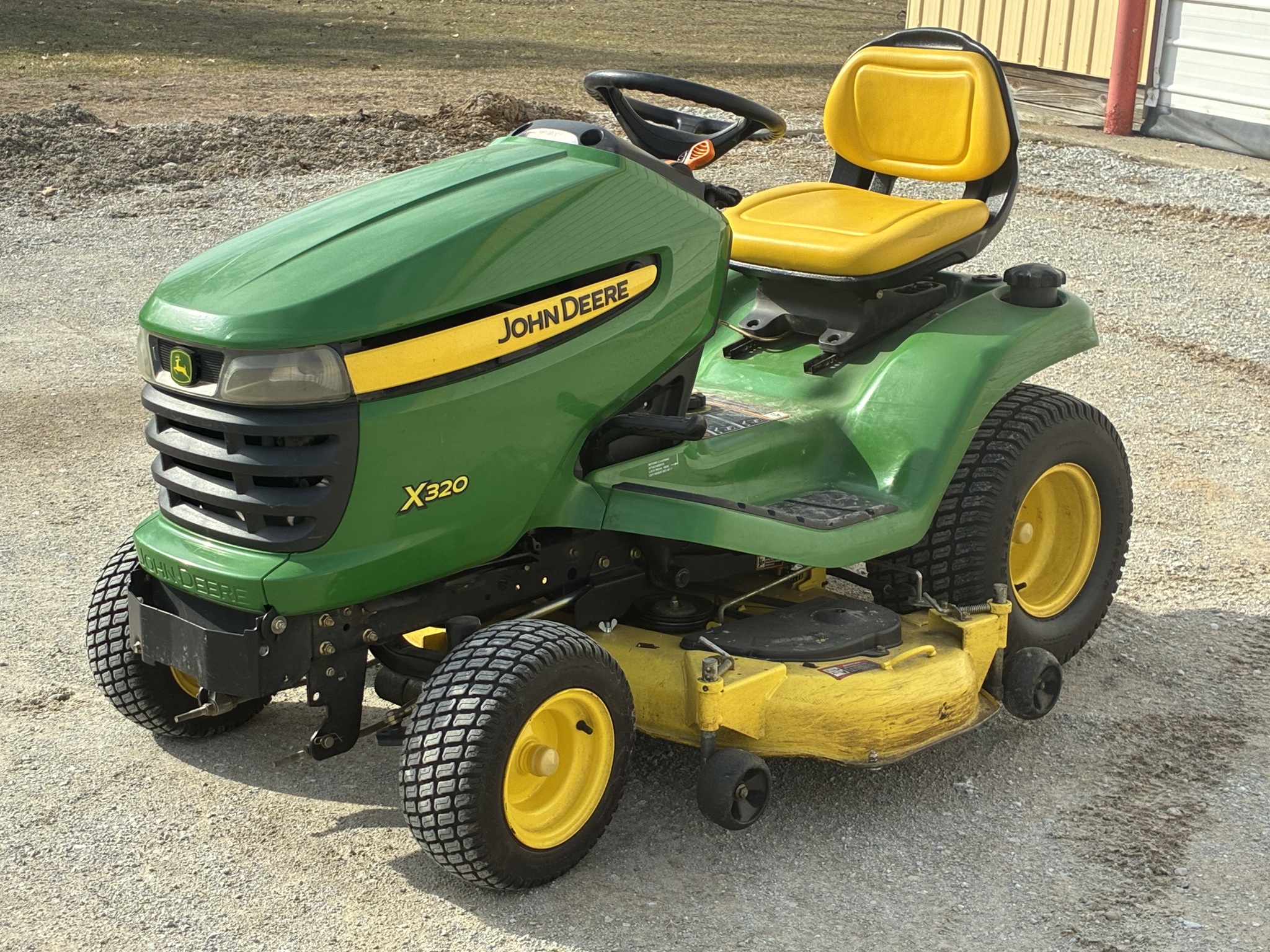 2006 John Deere X320 Image 7