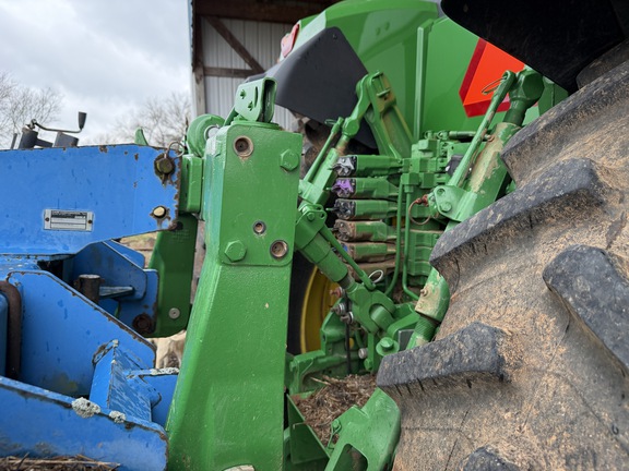 Photo of 2023 John Deere 8R 250