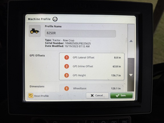 Photo of 2023 John Deere 8R 250