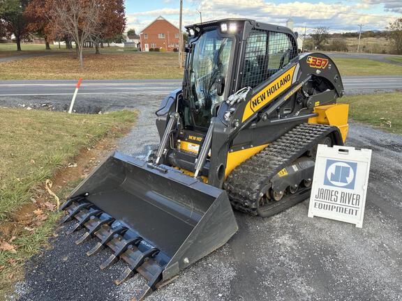 Photo of a 2025 New Holland C337