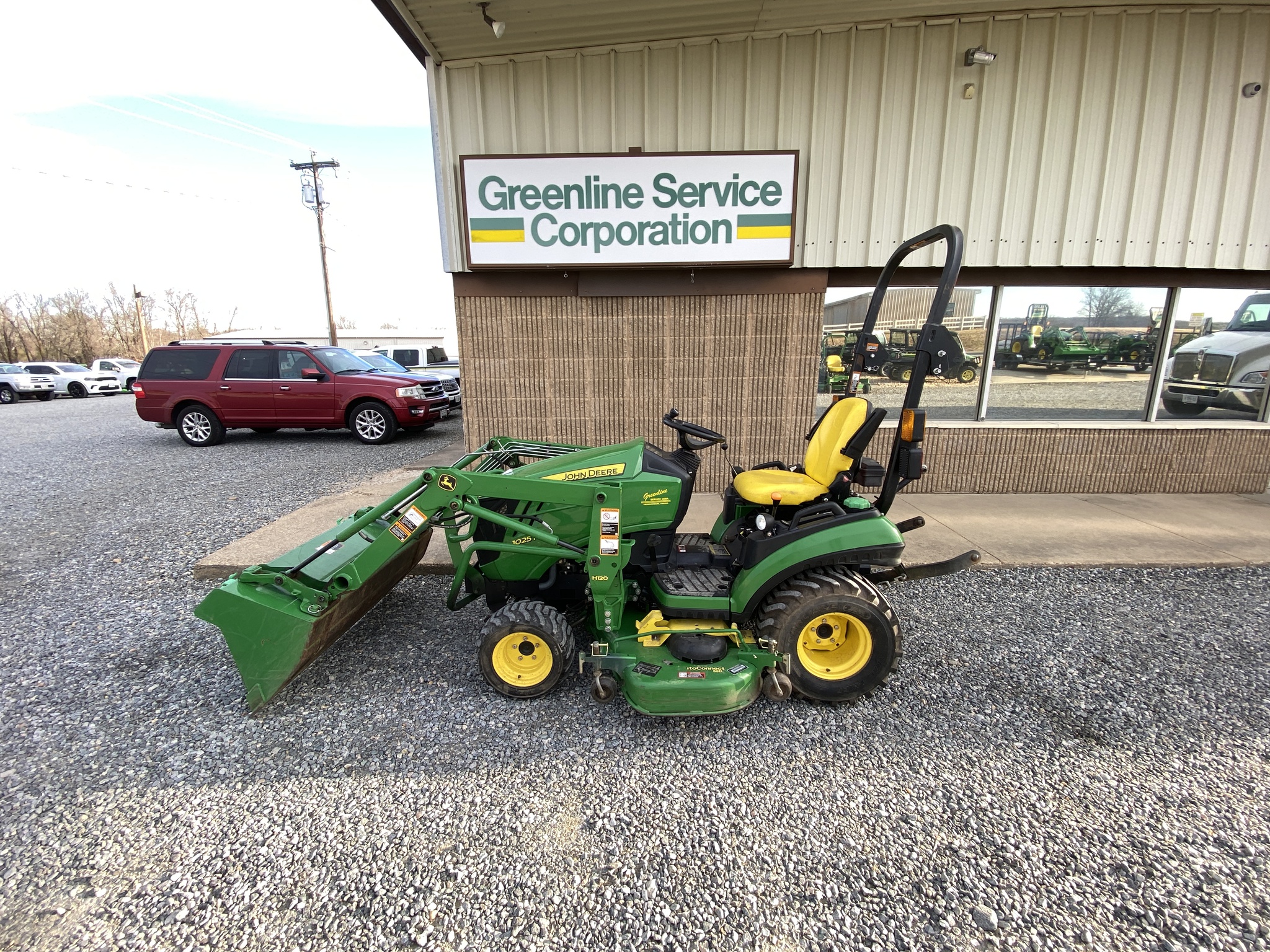 2014 John Deere 1025R Image 1