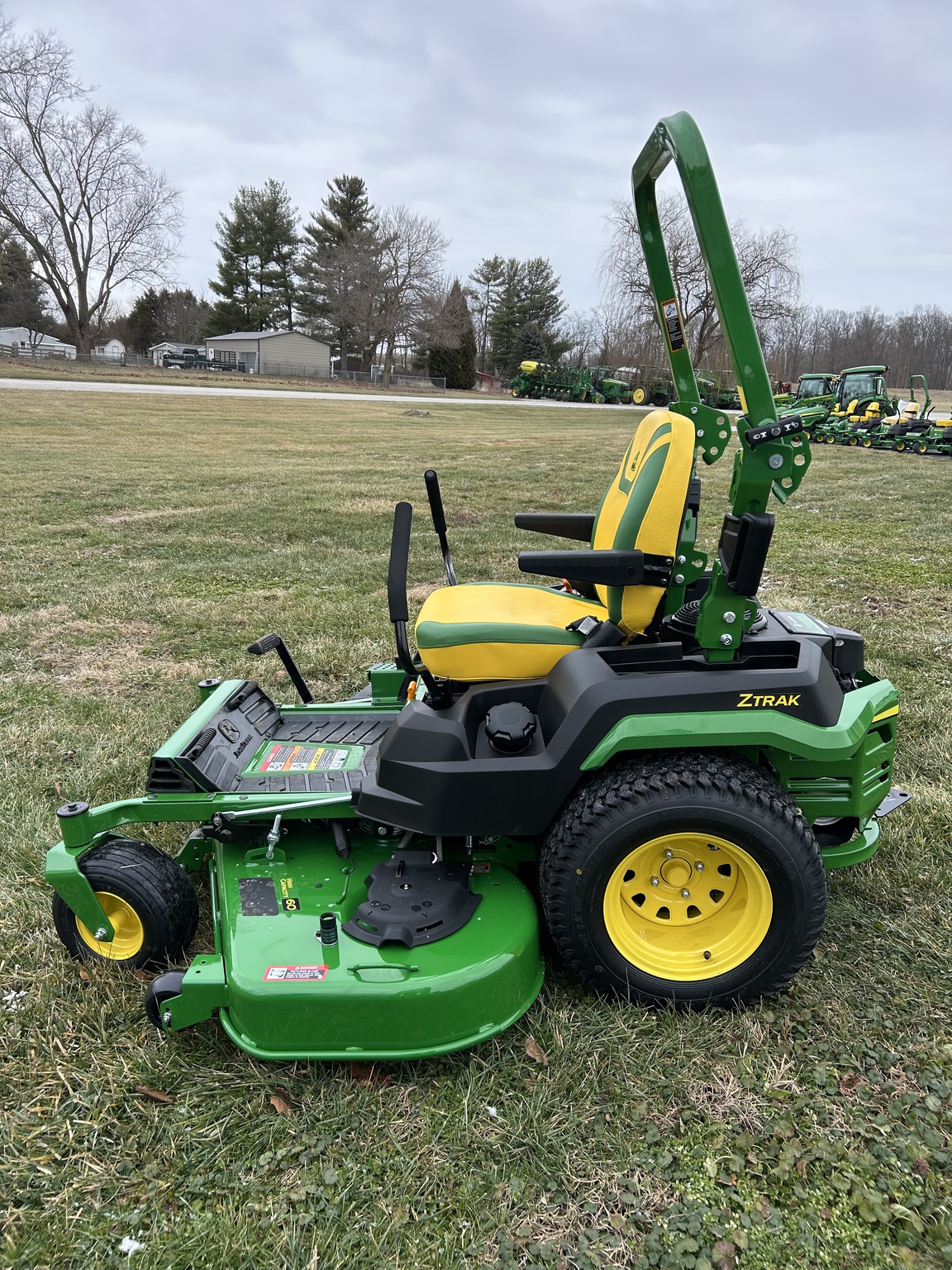 2026 John Deere Z530R Image 6