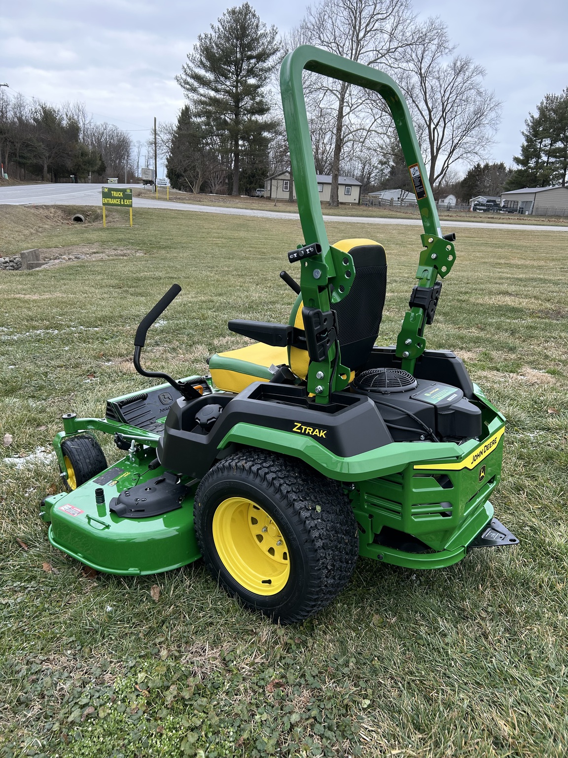 2026 John Deere Z530R Image 5