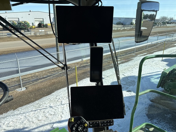Used 2024 John Deere X9 1100 Combines at Horizon Ag & Turf in Lloydminster, AB - Photo16