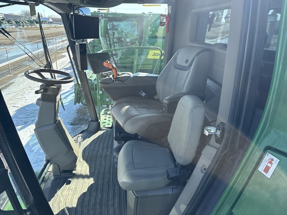 Used 2024 John Deere X9 1100 Combines at Horizon Ag & Turf in Lloydminster, AB - Photo14