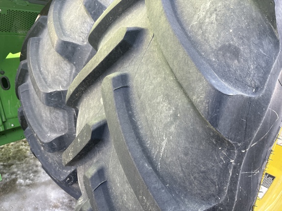 Used 2024 John Deere X9 1100 Combines at Horizon Ag & Turf in Lloydminster, AB - Photo12