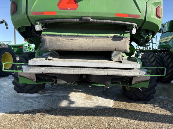 Used 2024 John Deere X9 1100 Combines at Horizon Ag & Turf in Lloydminster, AB - Photo8