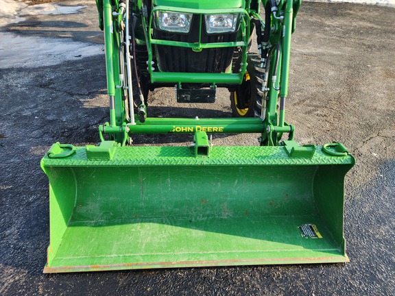 2022 John-Deere 3038E