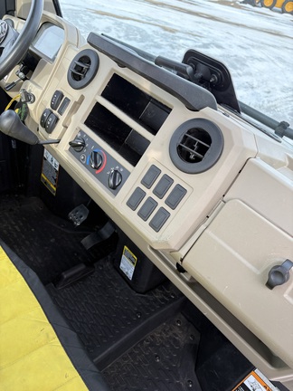 Used 2024 John Deere XUV 835R ATVs & Gators at Horizon Ag & Turf in Lloydminster, AB - Photo19
