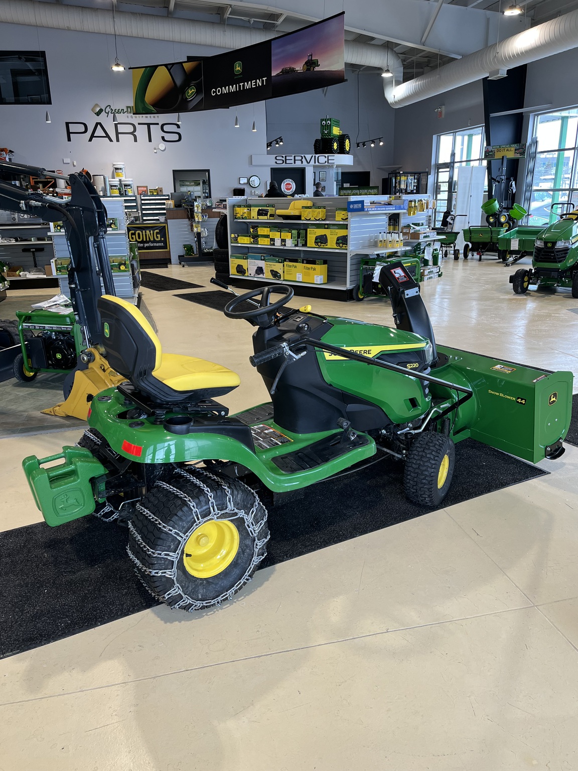 2025 John Deere S220 Image 3