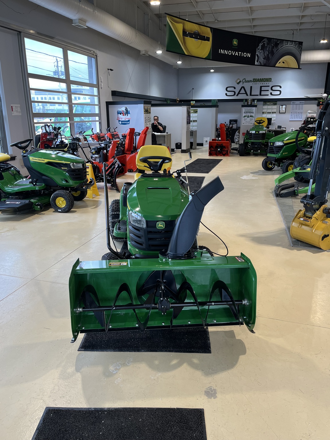 2025 John Deere S220 Image 4