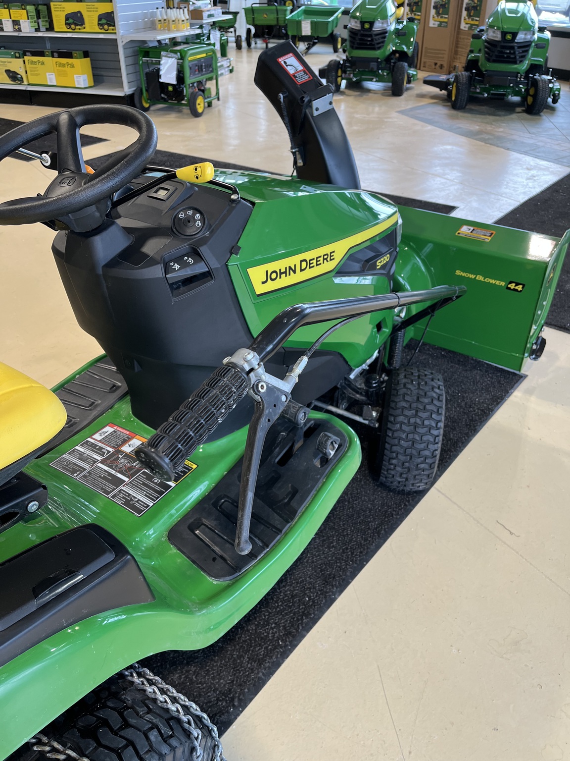 2025 John Deere S220 Image 10