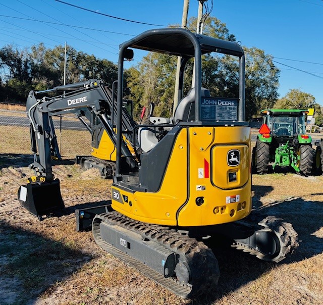 2025 John Deere 30 P Image 3