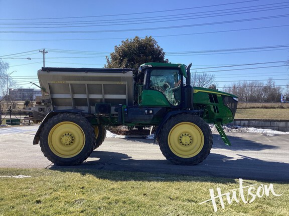 Photo of 2023 John Deere 600R