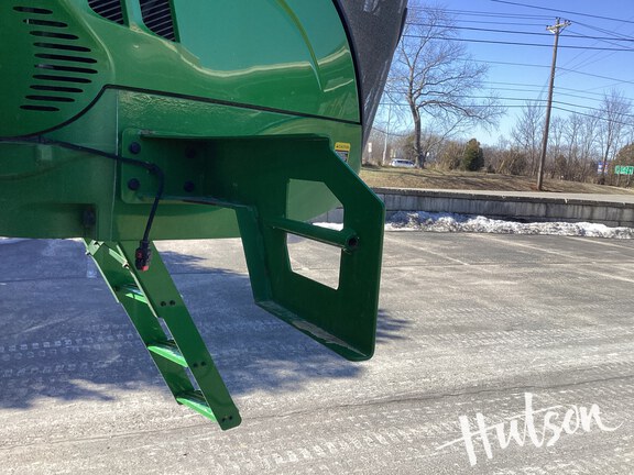 Photo of 2023 John Deere 600R