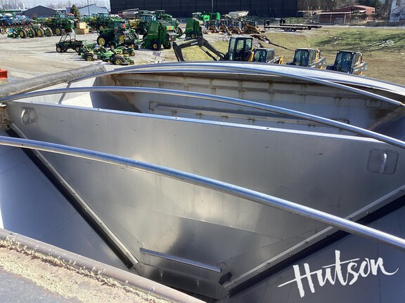 Photo of 2023 John Deere 600R