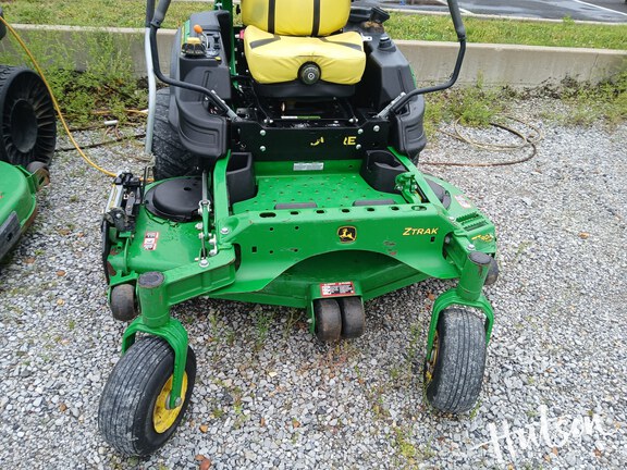 Photo of 2021 John Deere Z950R