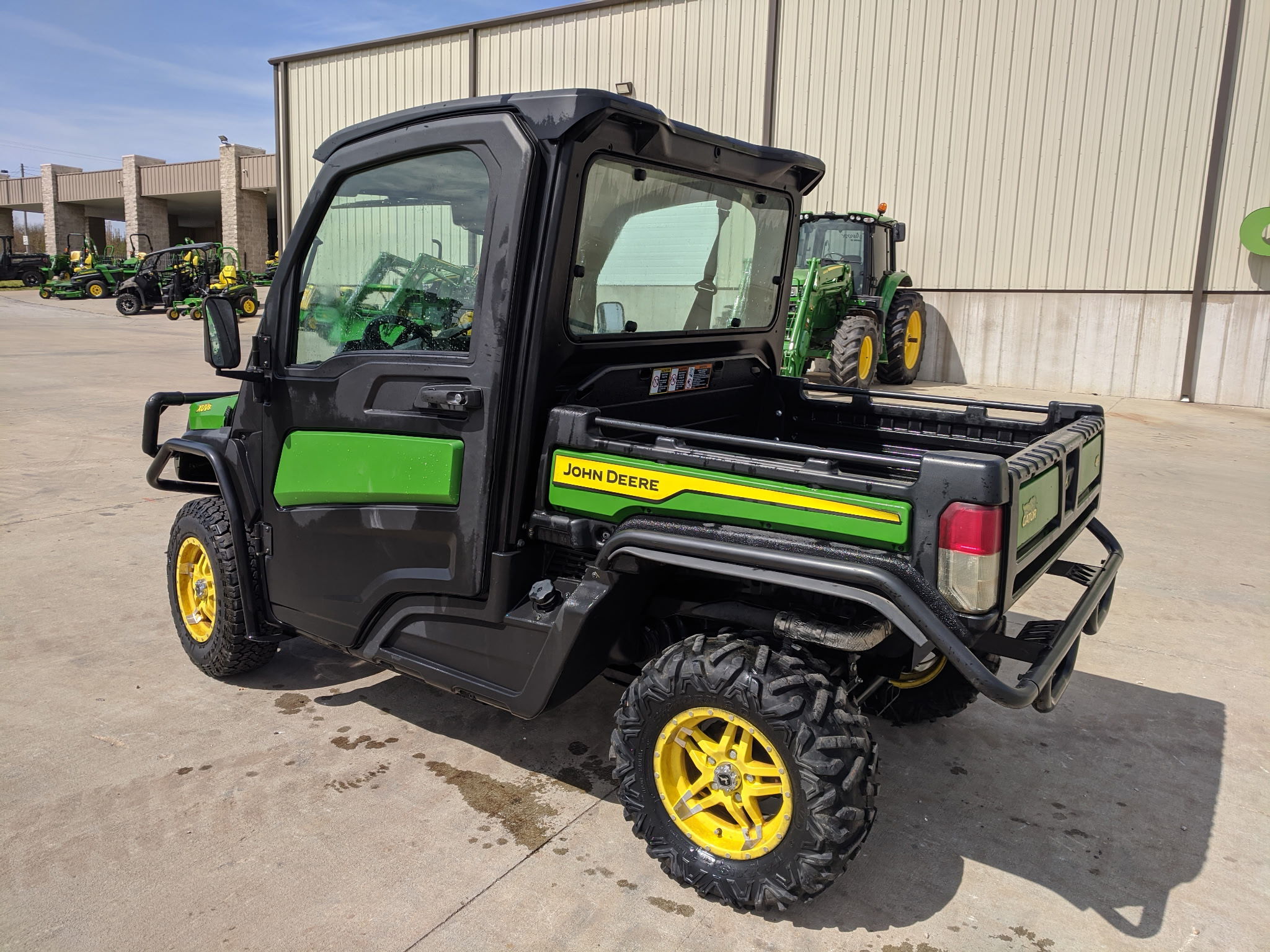  2021 John Deere XUV 835M at Heritage Tractor in Rogersville, MO
