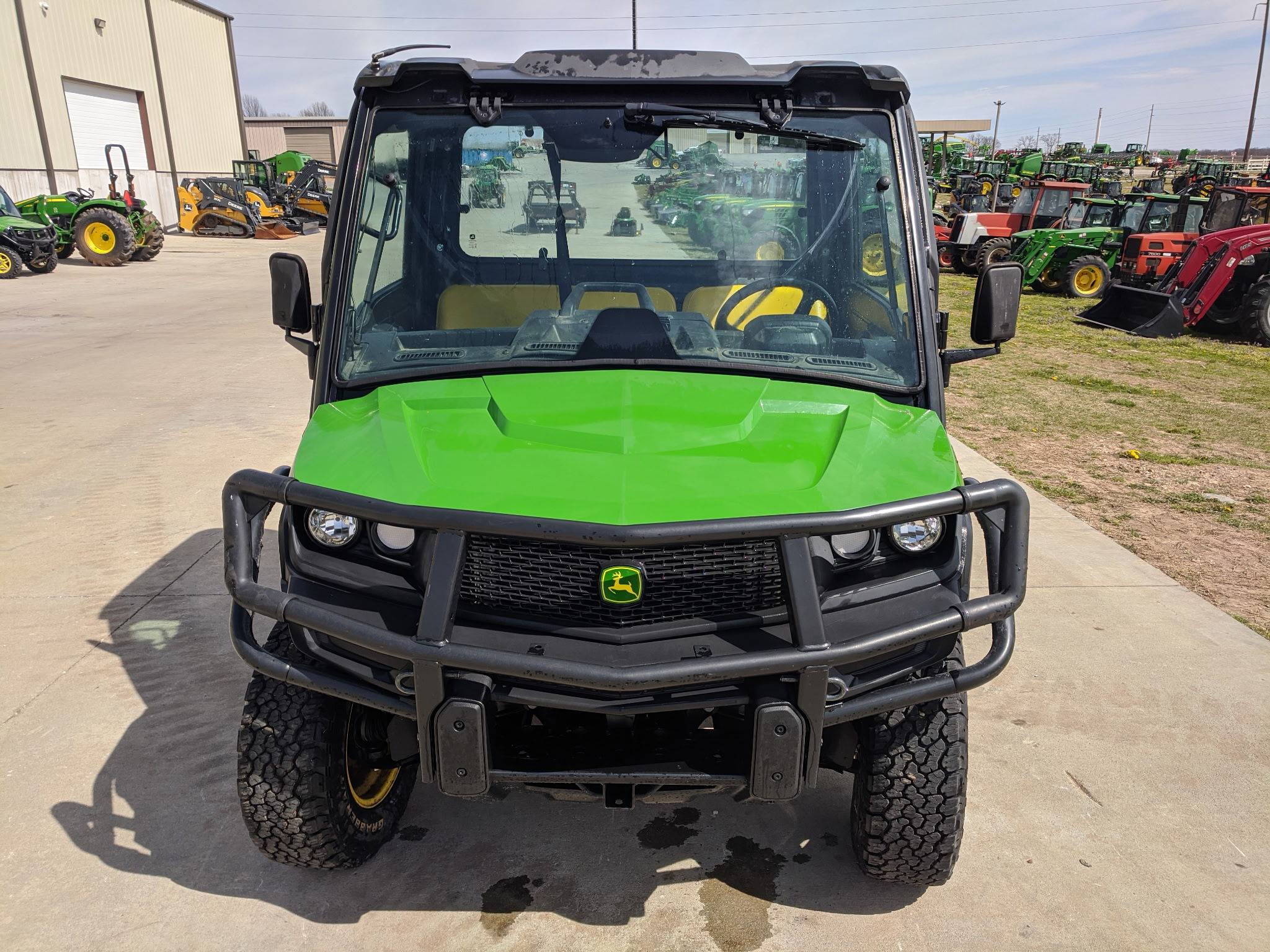  2021 John Deere XUV 835M at Heritage Tractor in Rogersville, MO