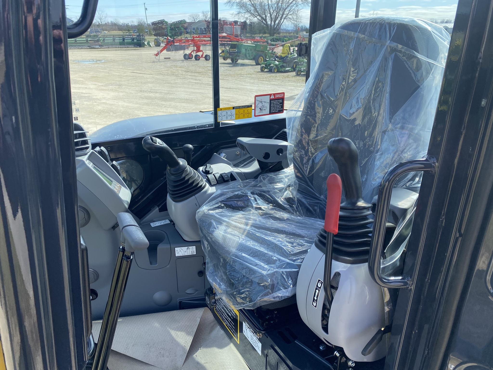 2026 John Deere 60 P Image 5