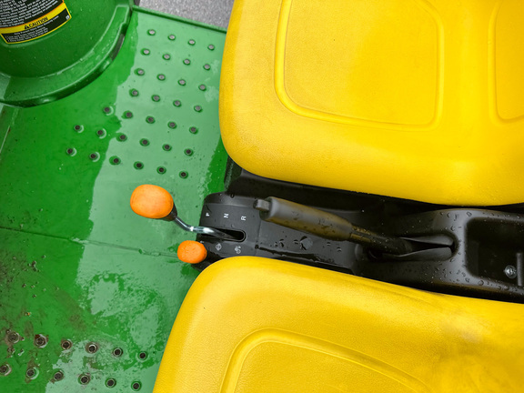 2024 John-Deere TX 4X2