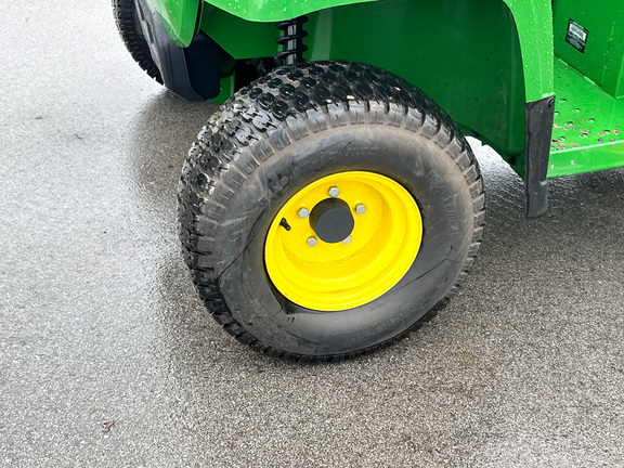 2024 John-Deere TX 4X2