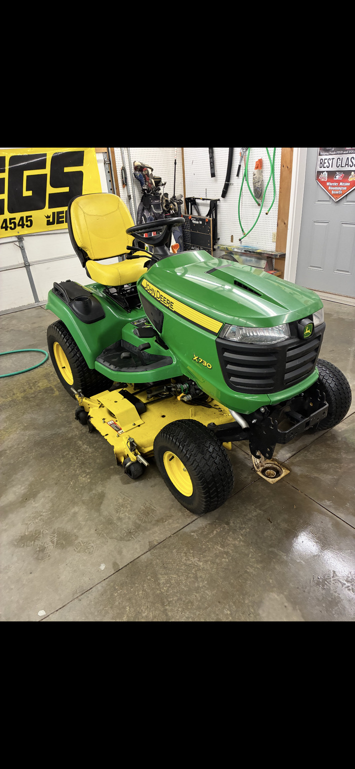 2013 John Deere X730