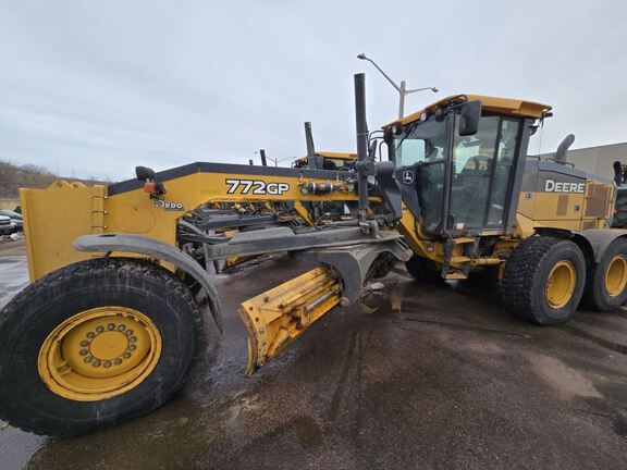 Photo of a 2018 John Deere 772G