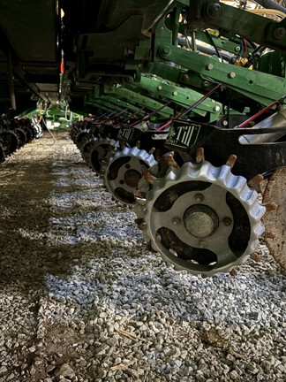 2010 John-Deere 1770NT CCS