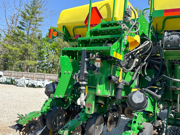 2010 John-Deere 1770NT CCS