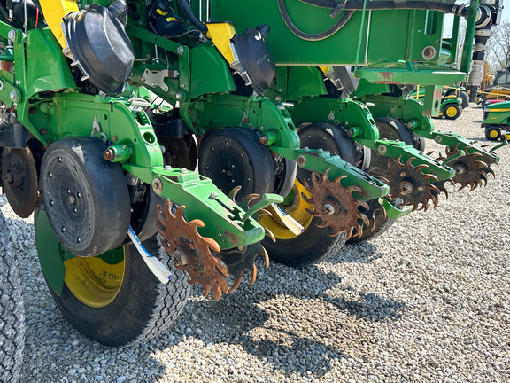 2010 John-Deere 1770NT CCS