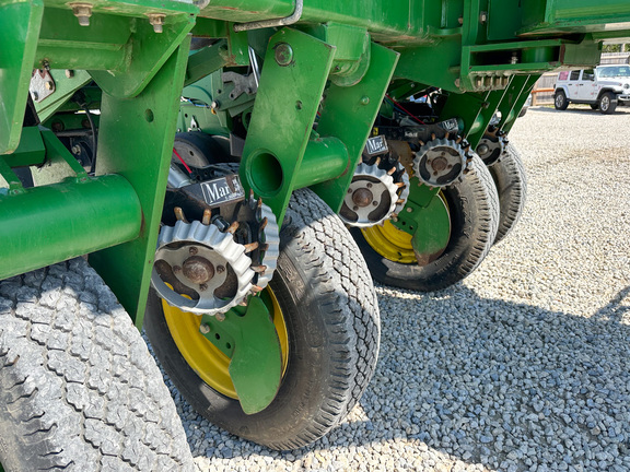 2010 John-Deere 1770NT CCS