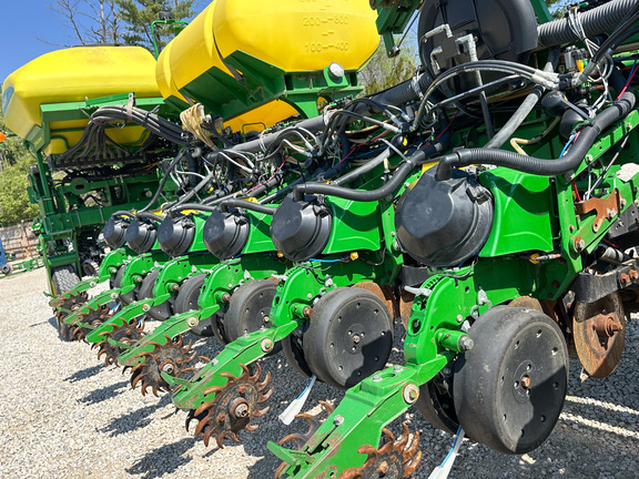 2010 John-Deere 1770NT CCS