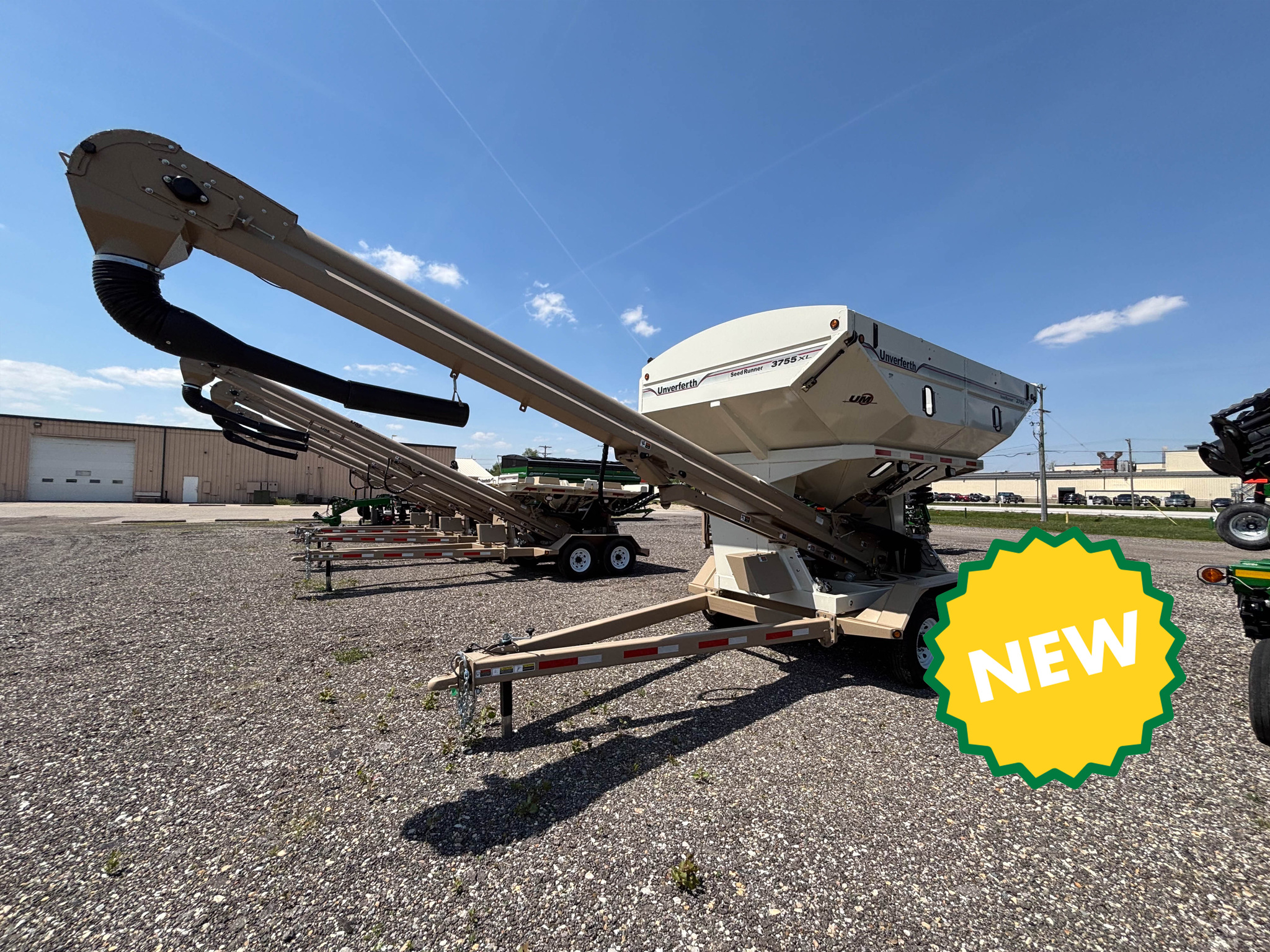 Used 2024 Unverferth 3755XL Seed Tenders at Koenig Equipment in Knightstown, IN - PhotoXL0