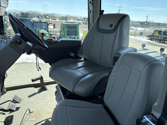 Used 2025 John Deere 9RX 830 Track Tractors at Horizon Ag & Turf in Lloydminster, AB - Photo11