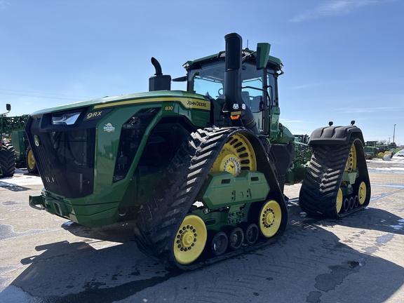Used 2025 John Deere 9RX 830 Track Tractors at Horizon Ag & Turf in Lloydminster, AB - Photo3