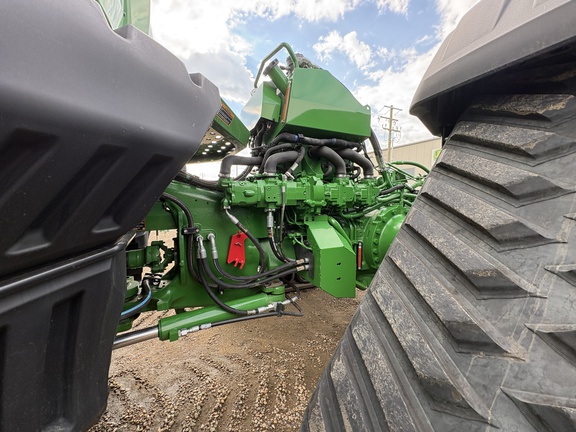 Used 2025 John Deere 9RX 830 Track Tractors at Horizon Ag & Turf in Vermilion, AB - Photo6