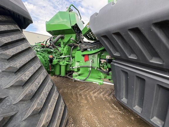 Used 2025 John Deere 9RX 830 Track Tractors at Horizon Ag & Turf in Vermilion, AB - Photo11