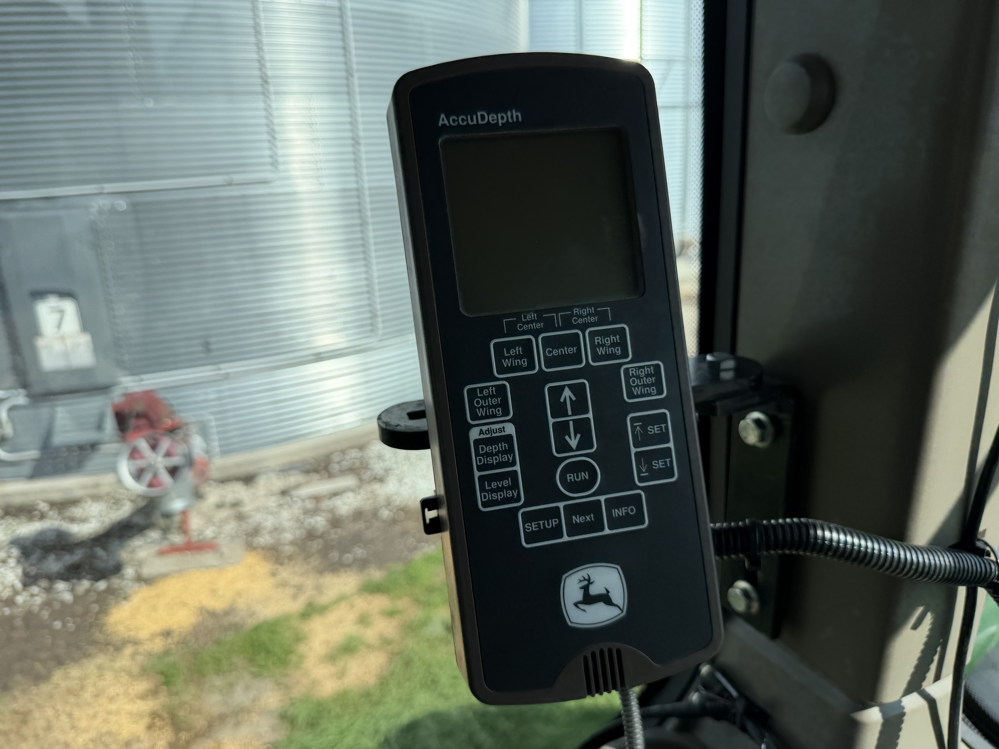  2013 John Deere 2210 at Heritage Tractor in Quincy, IL