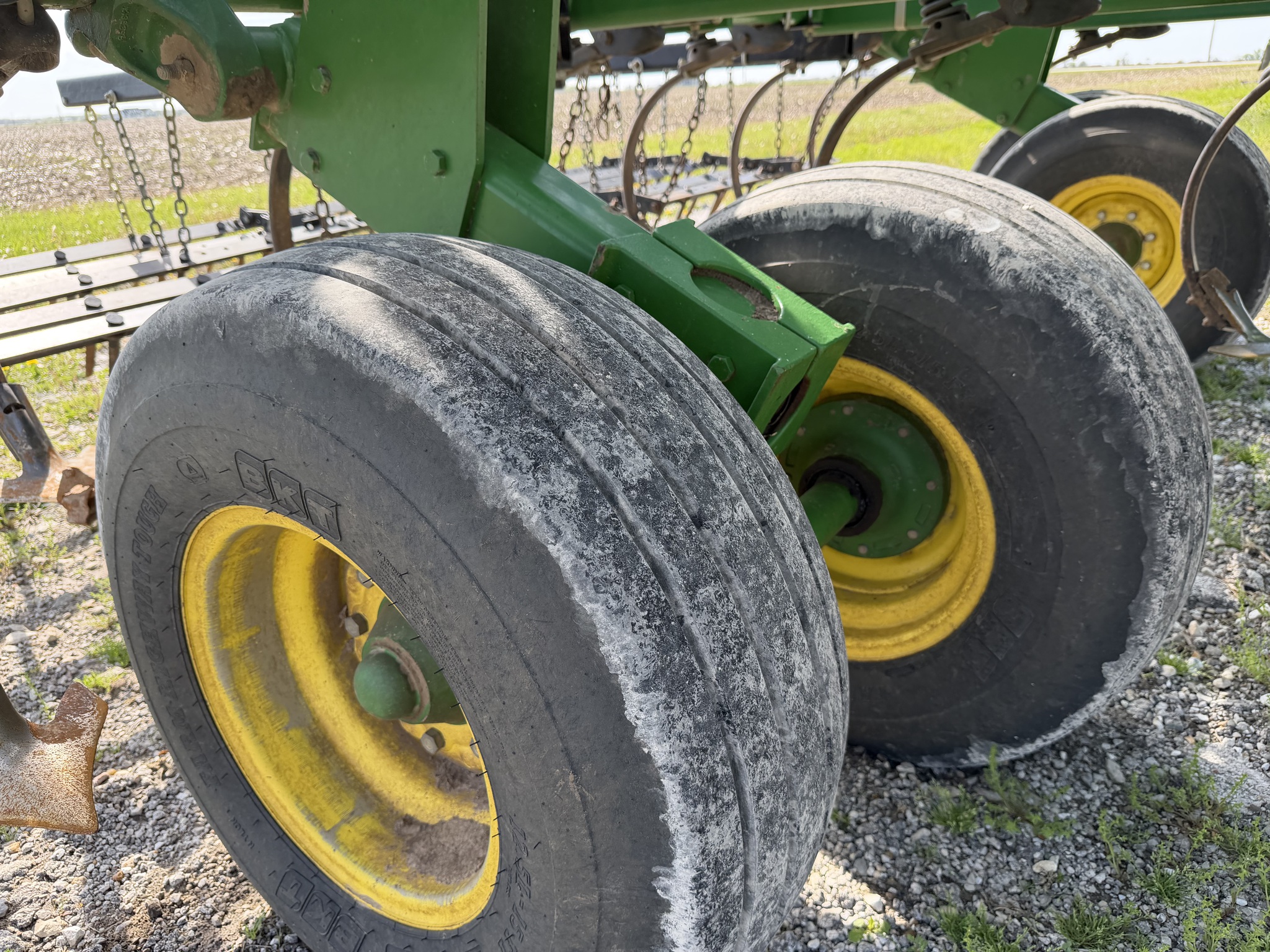  2013 John Deere 2210 at Heritage Tractor in Quincy, IL